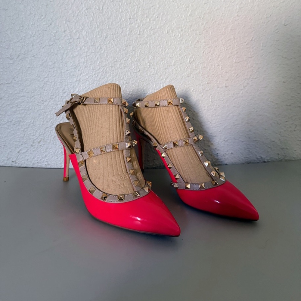 Valentino Hot Pink Patent Leather Rockstud Ankle Strap Pointed Toe Sandals Heels - Picture 3 of 16